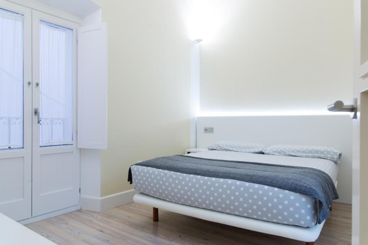 Adama Apartamento Turistico Caces Стая снимка